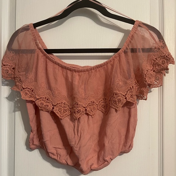 EUC Streetwear Society Crop in Rose L - Picture 3 of 3